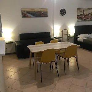 Don Abbondio Apartment Verona